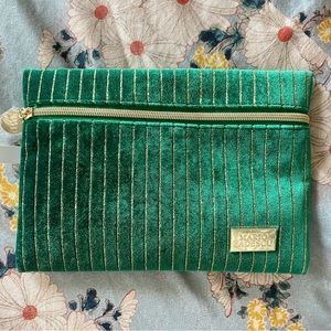Mario Badescu makeup pouch, NWOT.